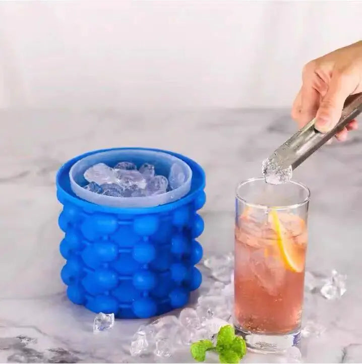 Silicone Mold Ice Cube Tray Maker Portable Bucket
